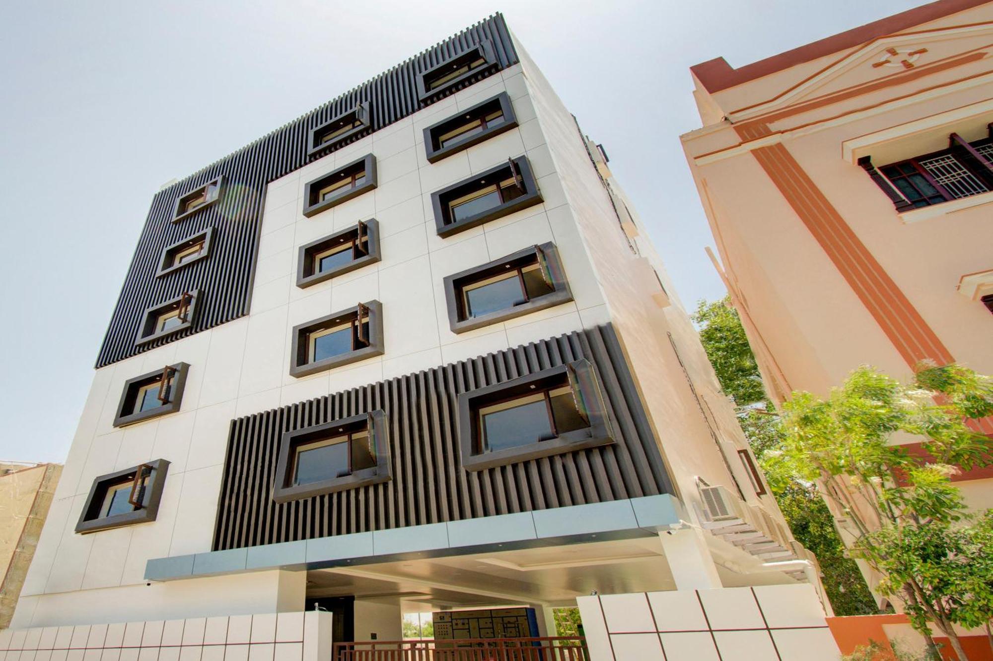 Super Capital O V Hotel Vijayawada Exterior photo